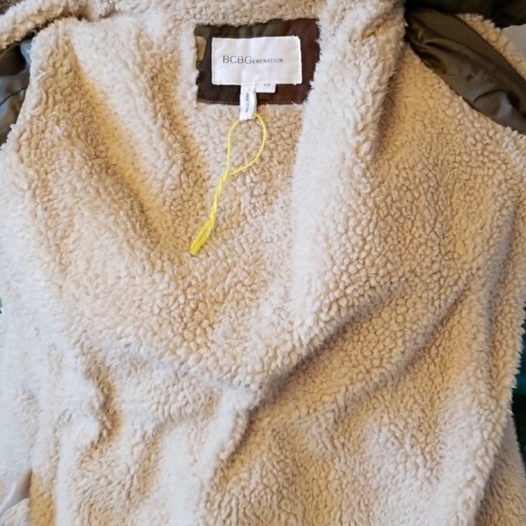 BCBG GENERATION Cargo Camouflage Jacket Faux Sherpa Lining Size XS. - Picture 5 of 11